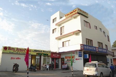 Hotel Jeewan Palace