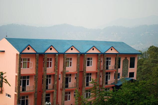 Hotel Clarks Inn Binsar