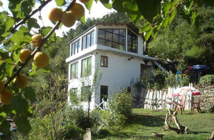 XRA Cottage