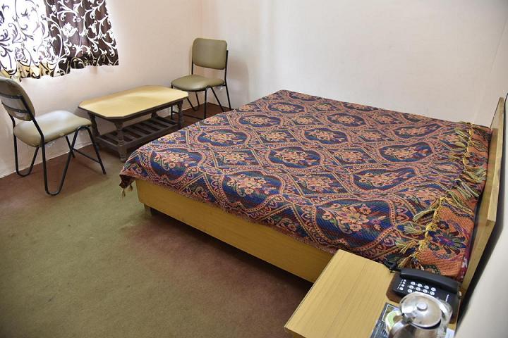 Hotel Rishi Ganga Residency