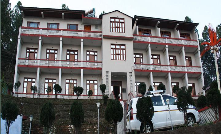 Nanda Devi Mountains Resort